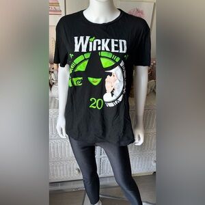 Wicked 20th Anniversary Edition Graphic T-shirt all Cotton Crewneck black Size M